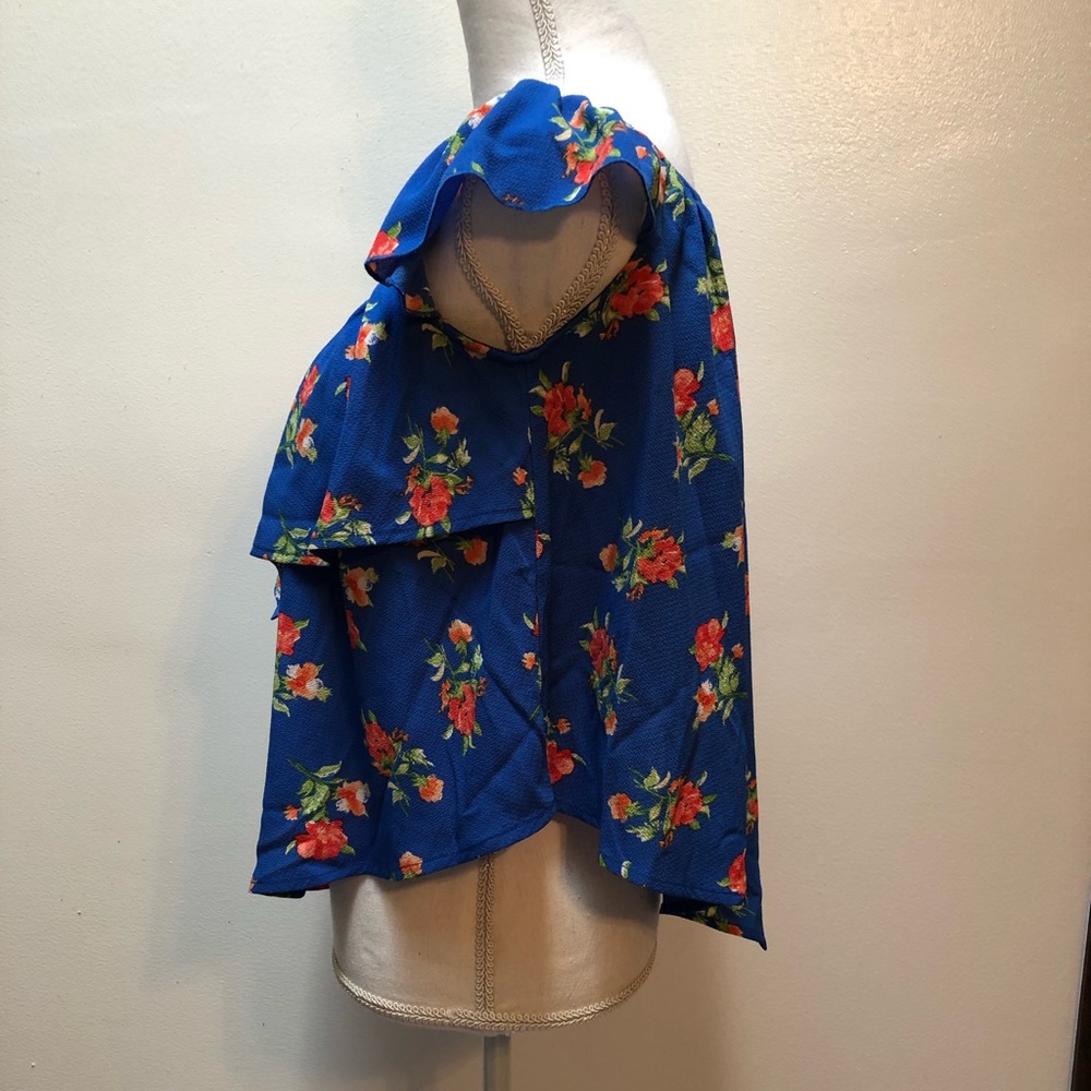 Floral Pattern Blouse - Picture 5 of 6